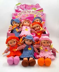 בובה כובע צמות דובר עברית 30 ס"מ